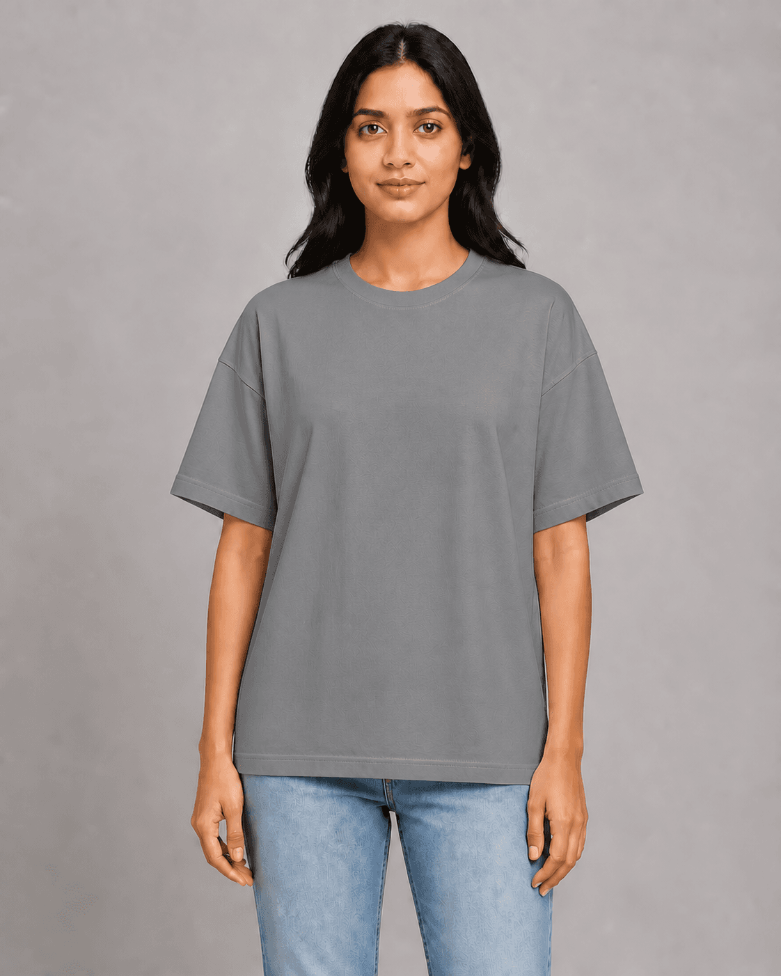 Oversized Grey t-shirt worn by a printengine studio model