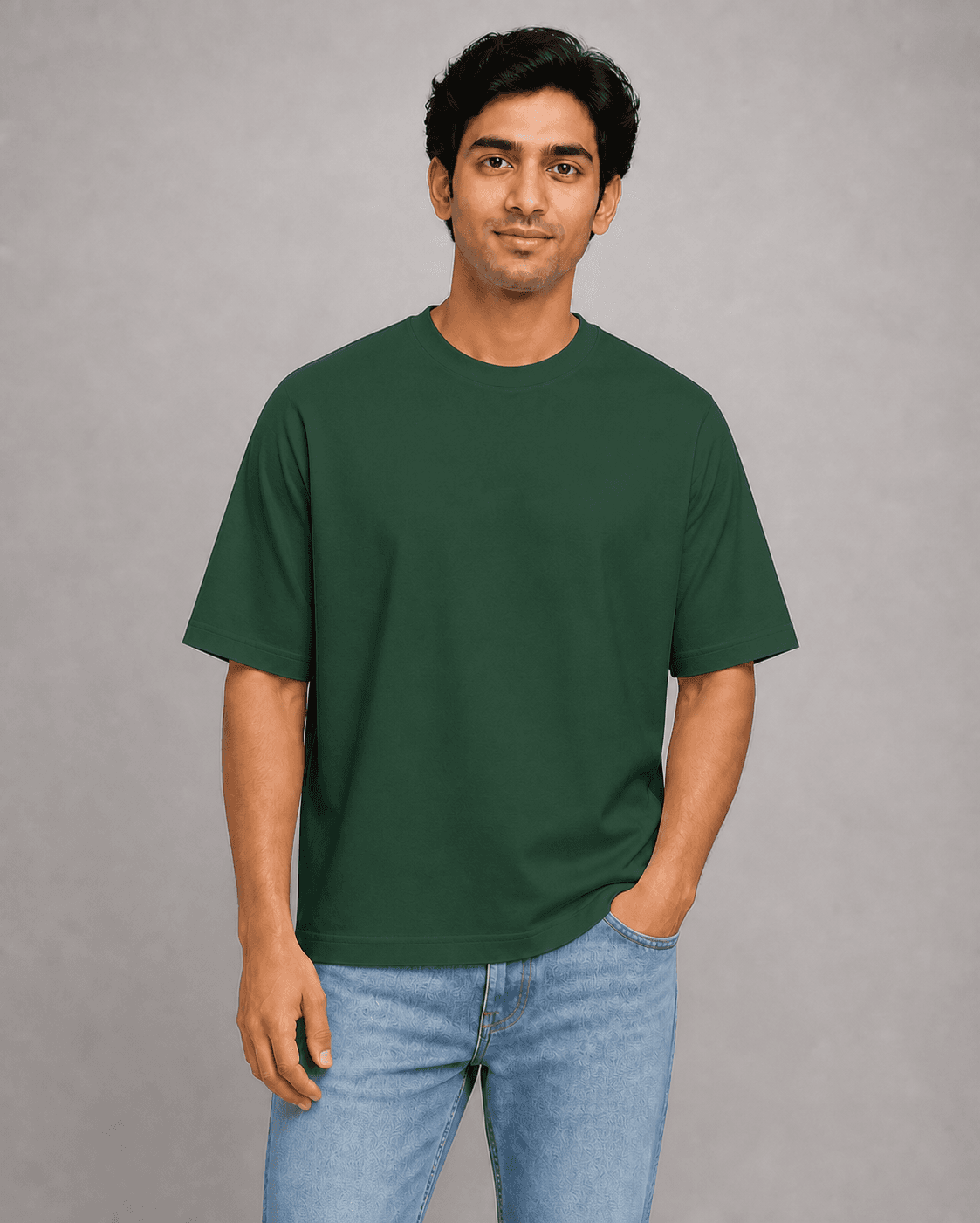 Heavyweight boxy t-shirt worn by a printengine studio model